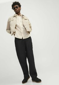 Jack & Jones JPSTKARL LAWRENCE - Housut - black onyx