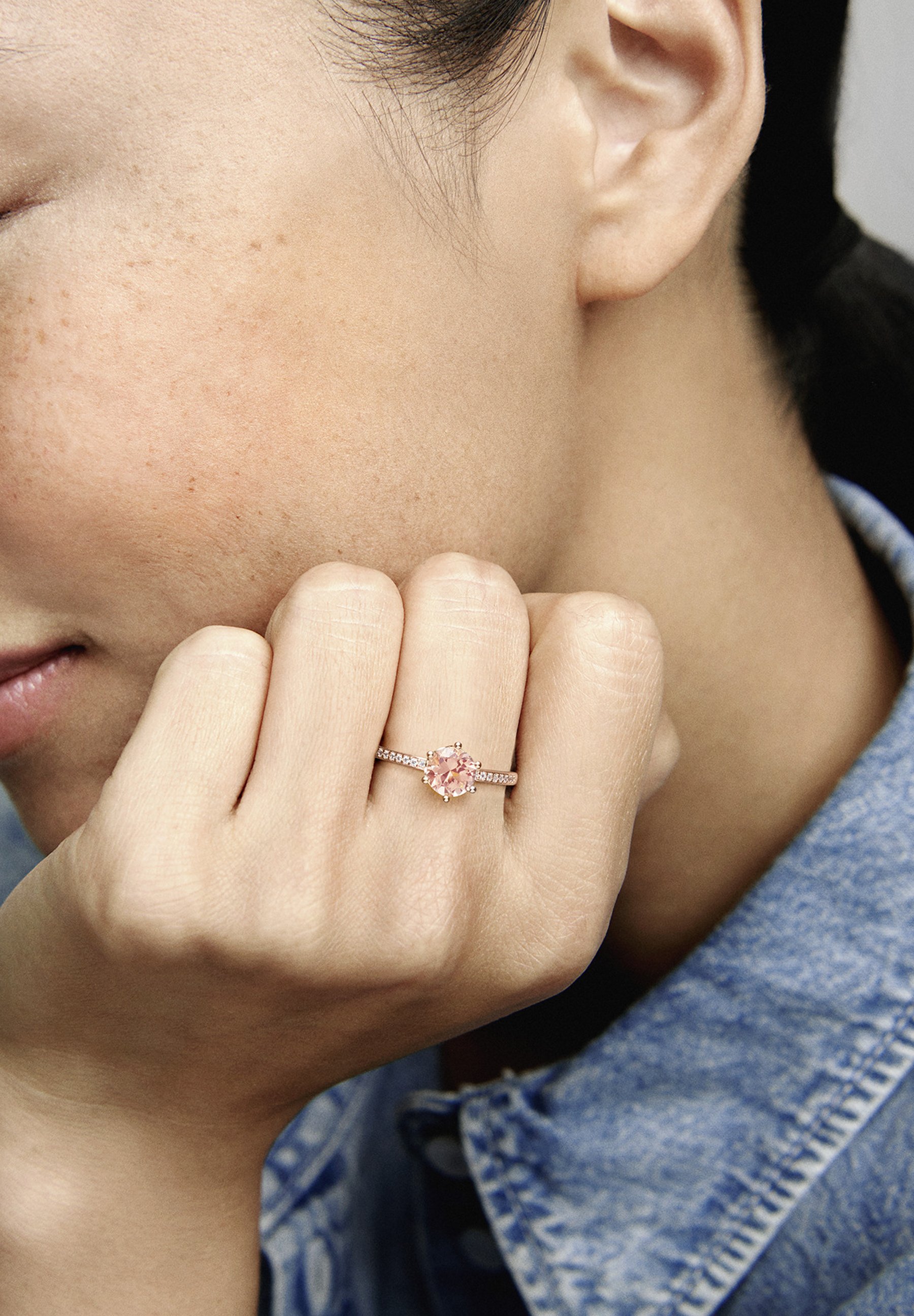 Clear sparkling crown solitaire ring best sale