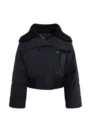 Kurze schwarze Daunenjacke mit strukturiertem Obermaterial, einem schwarzen Fleece-Kragen und doppeltem Knopfverschluss. Verfügt über seitliche Taschen und gerippte Bündchen.