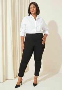 Curves Like These Kalhoty - black
