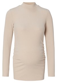 Beige langærmet top med høj hals, med ribbet tekstur og samlet detalje i siden for en tætsiddende silhuet.
