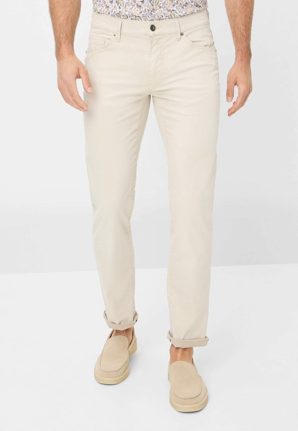 STYLE CHUCK - Jeans Slim Fit - beach