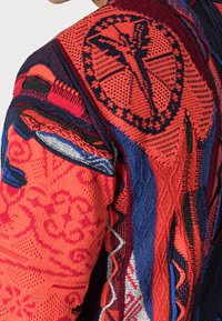 Carlo Colucci Sweter