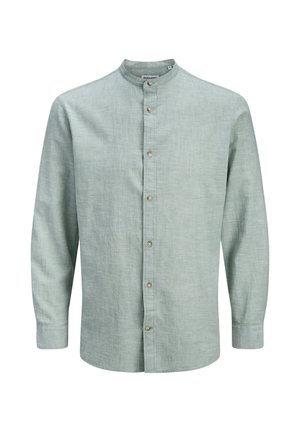 Világoszöld, hosszú ujjú lenvászon ing mandzsettagallérral és elején gombos záródással, fehér háttéren bemutatva.