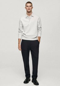 Mango Piké - mottled light grey