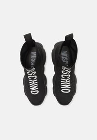 MOSCHINO UOMO Zapatillas altas nero/negro