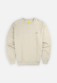 Sweatshirt beige en mélange de coton doux ; il présente des manches longues, des poignets et un ourlet côtelés, ainsi qu'un petit logo Oxbow sur le devant.