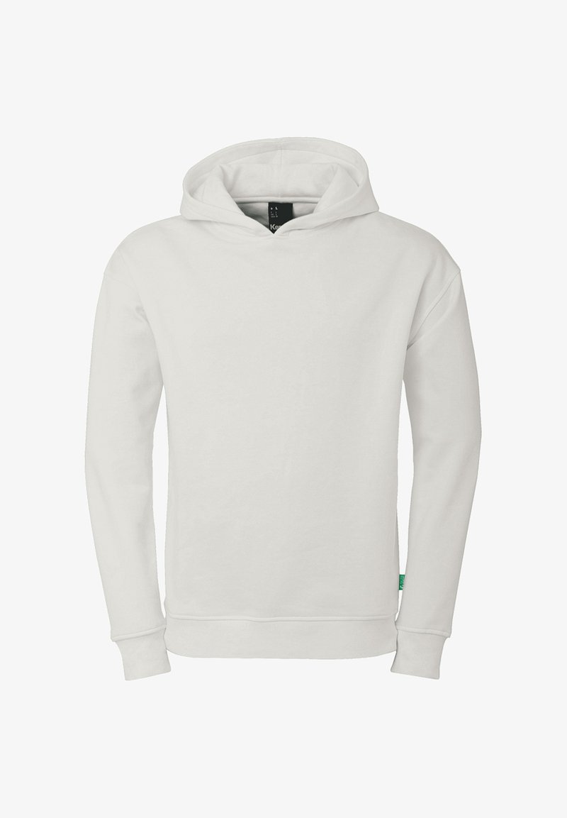 Sweatshirt blanc en tissu doux avec une poche kangourou, des poignets et un ourlet côtelés, muni d'une capuche à cordon de serrage et d'une petite étiquette verte.