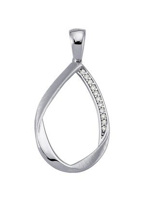 Pendentif en forme de goutte d'argent avec une finition brillante et une rangée de petites pierres claires le long d'un côté, présentant un design lisse et incurvé.