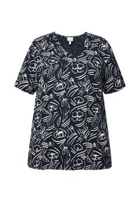 Top de manga corta azul marino con un patrón floral y líneas en blanco, con un diseño de escote en V y un corte relajado. Tejido suave y ligero.