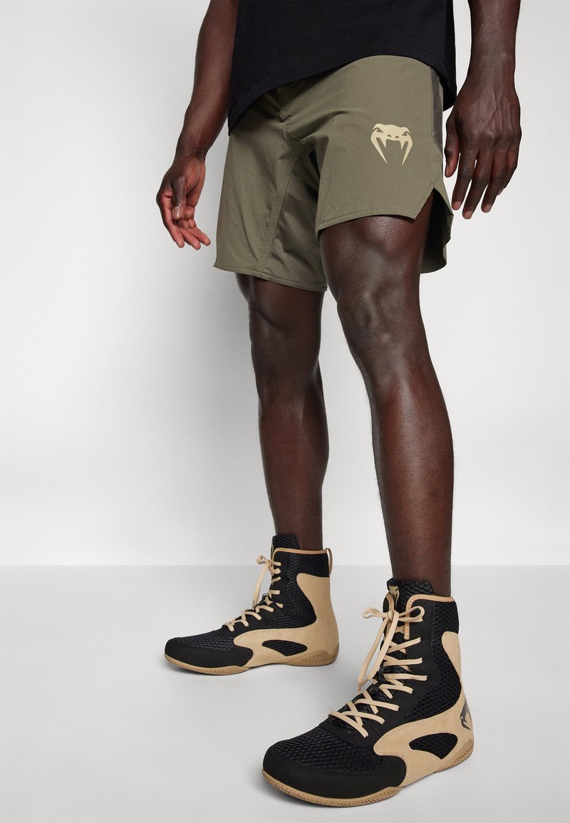 Venum Contender Fightshort Black/White - OLB Sports