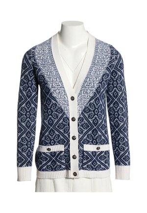 Cardigan tricoté bleu marine et blanc avec des motifs géométriques, boutons sur le devant, deux poches avant et poignets et ourlet côtelés blancs.