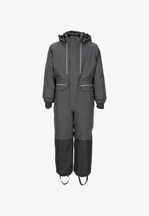 Combinaison isolante grise avec capuche, manches longues, fermeture éclair à l'avant et deux poches à la poitrine. Accents noirs sur le bas des jambes et bord réfléchissant.