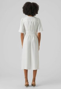 Vero Moda Marškininė suknelė - snow white