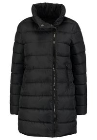 Abrigo de invierno largo y negro acolchado, con cuello alto, cierre frontal y bolsillos laterales con cremallera, adecuado para el clima frío.