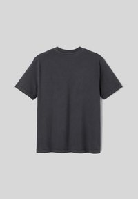 T-shirt en coton gris foncé, à manches courtes, col rond, coupe décontractée, ourlet cousu, design simple, sans graphiques ni embellissements.