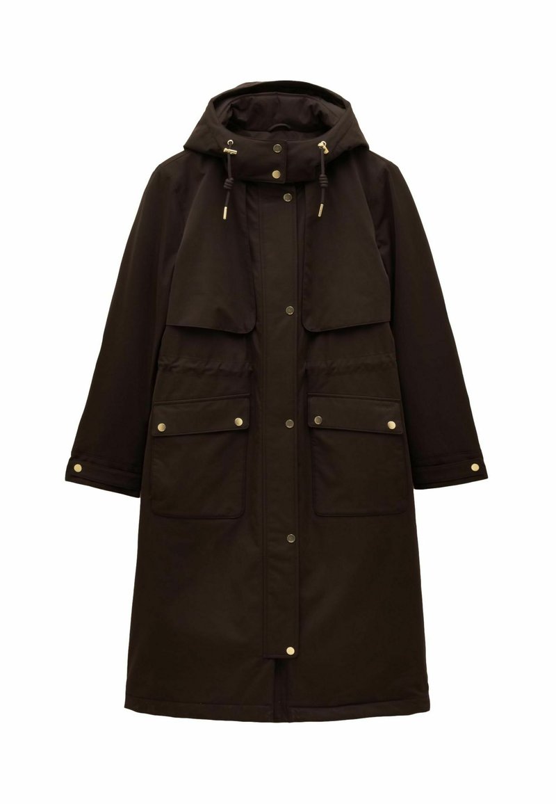 Hnedý nepremokavý kabát s kapucňou, dvoma prednými vreckami, zacvakávacími uzávermi a voľným strihom s nastaviteľnými šnúrkami.