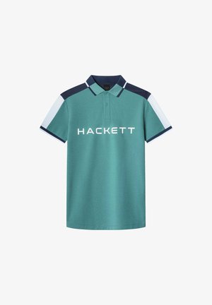 Polo tričko v teal farbe s námořníckymi a bielymi akcentmi, so stojacím golierom, krátkymi rukávmi a predným logom "HACKETT" v tučnom bielom písmene.