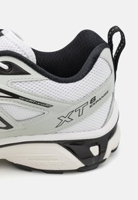 Salomon Sportstyle XT-6 EXPANSE UNISEX - Sportcipő - white/metal/black