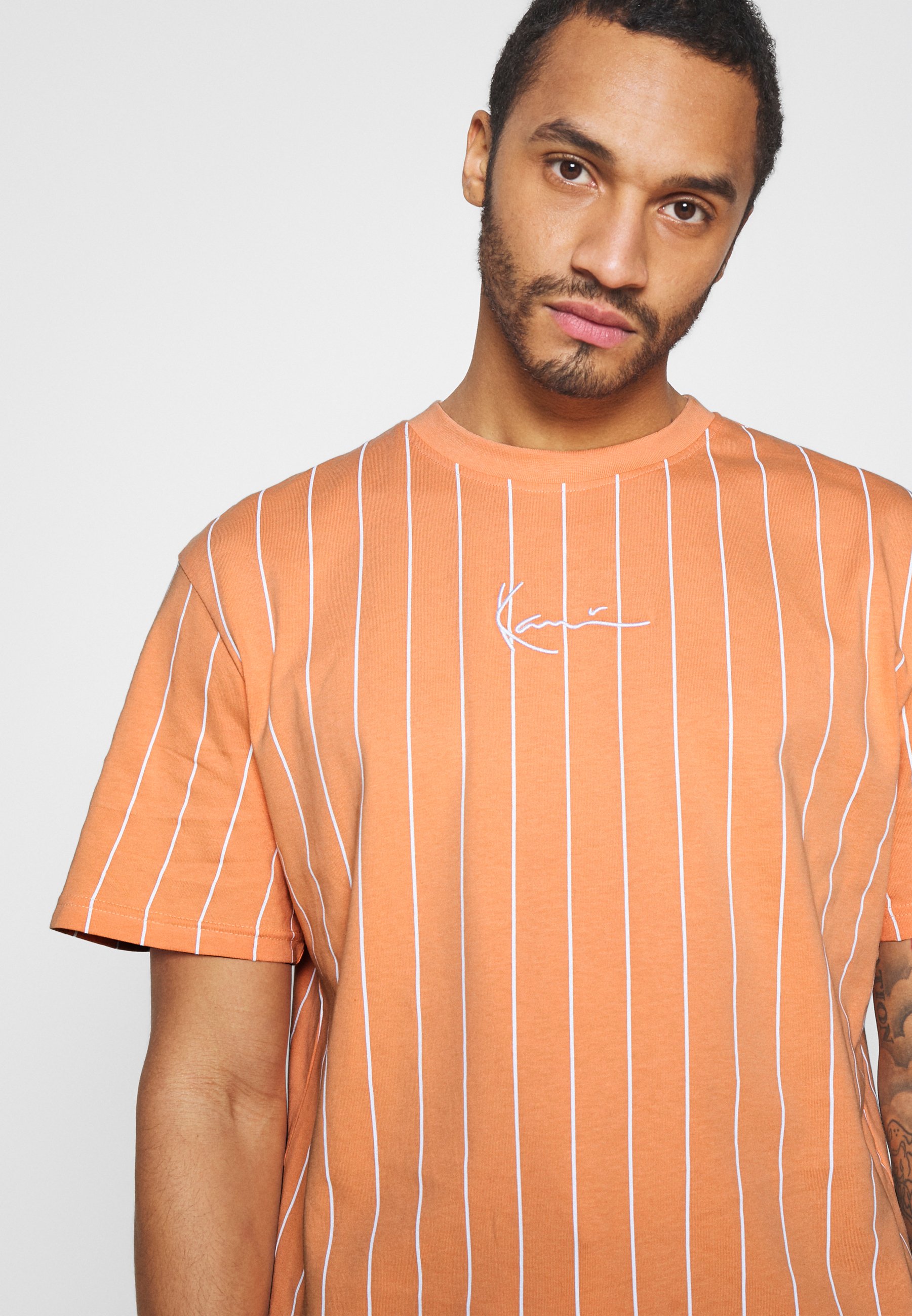 Women SMALL SIGNATURE PINSTRIPE TEE UNISEX - Print T-shirt Women SMALL SIGNATURE PINSTRIPE TEE UNISEX - Print T-shirt
