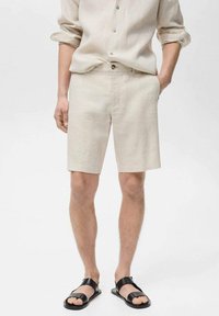 Mango - Shorts - kremowy   écru Thumbnail Image 1