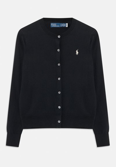 Svart knapp-up cardigan med lange ermer, rund hals, og hvit Polo Ralph Lauren-logo brodert på venstre bryst.
