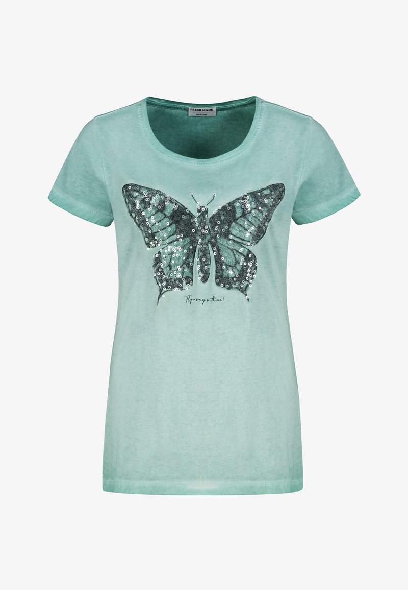 Mintgrünes T-Shirt mit kurzen Ärmeln, das ein silbernes Paillettenschmetterlingsdesign und den Text "Flieg mit mir weg" darunter zeigt.