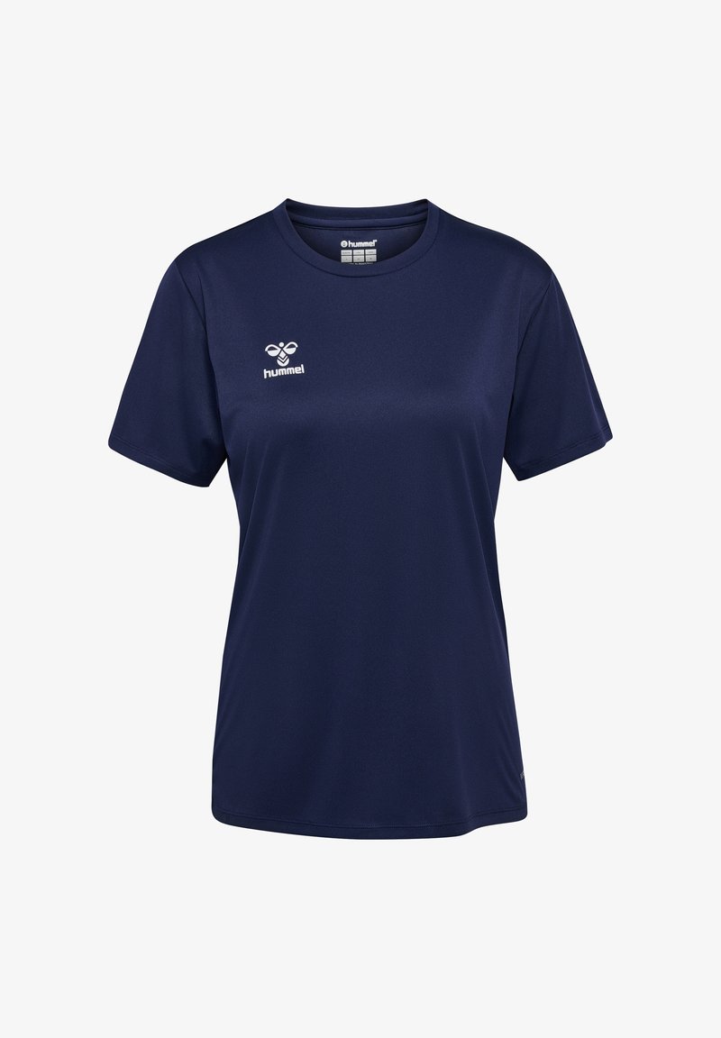 Tumed sinine sportlik T-särk, mis on valmistatud siledast ja hingavast kangast, lühikeste varrukatega ja ümmarguse kaelusega, rinnal on valge logo.