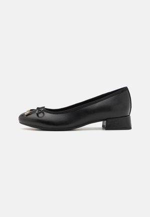 2-22208-43 - Ballerine - black