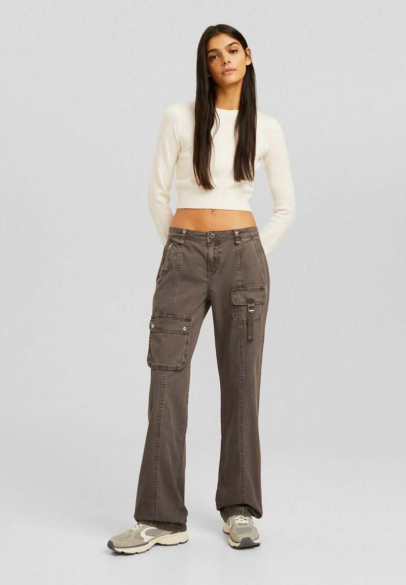 Bershka Cargobroek zandkleur Bershka Cargobroek zandkleur