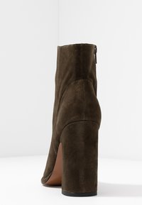 Topshop Korolliset nilkkurit - khaki