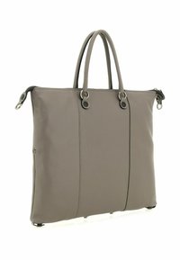 Bolso tote de cuero gris con textura de grano, asas dobles, acentos negros y herrajes metálicos. Cierre de cremallera en la parte superior para mayor seguridad.