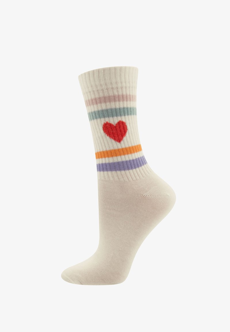 Chaussette beige jusqu'au genou avec une texture côtelée, présentant des rayures horizontales multicolores et un design de cœur rouge au centre.