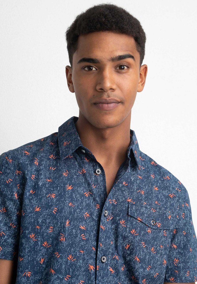 Herren Freizeithemden | Petrol Industries SLEEVED WITH ALL OVER PRINT Hemd petrol blue/blau - VN59491 Herren Freizeithemden | Petrol Industries SLEEVED WITH ALL OVER PRINT Hemd petrol blue/blau - VN59491
