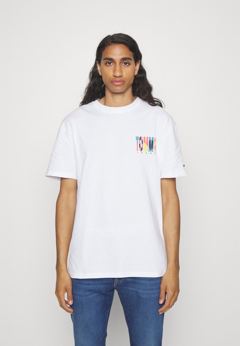 Tommy Jeans ARCHIVE TEE - Camiseta Estampada - White/blanco