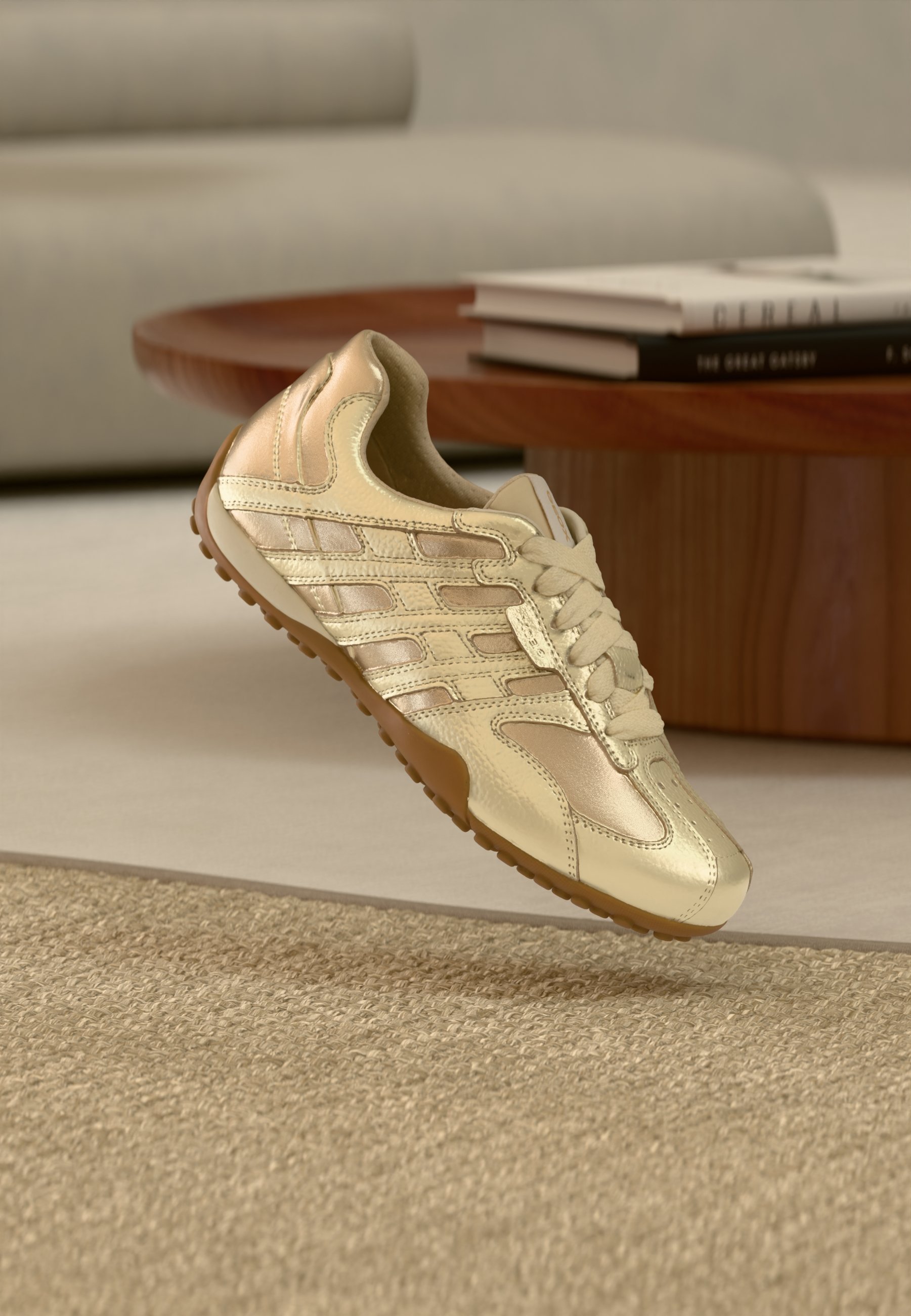 Atraskite – aukso Geox Adidas zx 700 internetu | ZALANDO