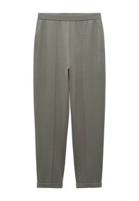 Pantalon vert olive ajusté avec une ceinture plate, des poches latérales fendues, des plis avant repassés et des ourlets retroussés.