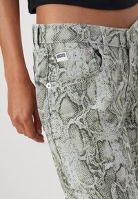 The Ragged Priest Wide Leg - light grey