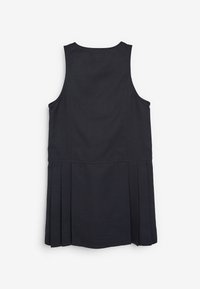 Navy-blaues ärmelloses Kleid mit einem pleated unteren Bereich, runder Halslinie und sauberer Nahtverarbeitung. Leichter Stoff, schlichtes Design.
