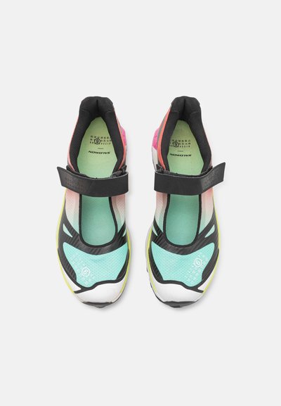 MM6 Maison Margiela XT-MARY SALOMON - Sapatilhas - ginger/electric green/knockout green
