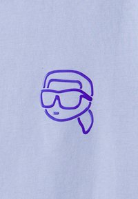 KARL LAGERFELD IKONIK JELLY - Paprasti marškinėliai - sweet lavender