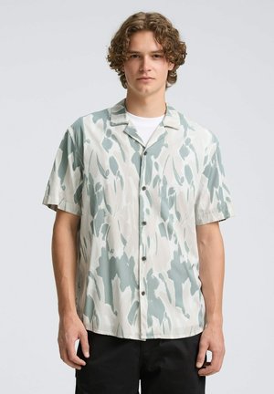 TOM TAILOR DENIM RELAXED FIT KURZARM IM HAWAII-LOOK - Shirt - white abstract flowery print