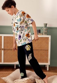 Next REGULAR FIT - Nattplagg set - white black halloween