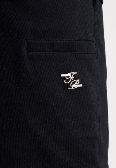 Filling Pieces BERMUDA UNISEX - Shorts - black