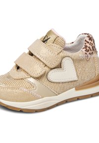 Zapatillas de deporte con purpurina dorada, dos tiras de Velcro, un acento en forma de corazón blanco, tejido texturizado y un detalle de forro de leopardo.