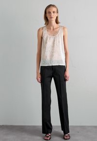 Filippa K CRINKLED TANK - Μπλούζα - white