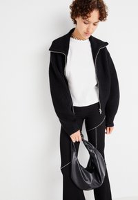 Weekday BEA ZIP CARDIGAN - Kardigan - black