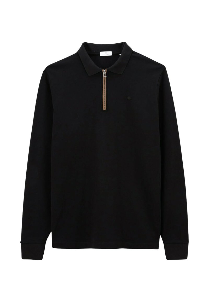 Polo noir à manches longues avec un col à demi-fermeture éclair, texture unie et un petit emblème sur la poitrine.