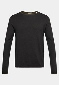 Pull pour hommes à manches longues gris foncé avec encolure ronde, coupe simple et ajustée, bordé de vert olive sur le col et les poignets.