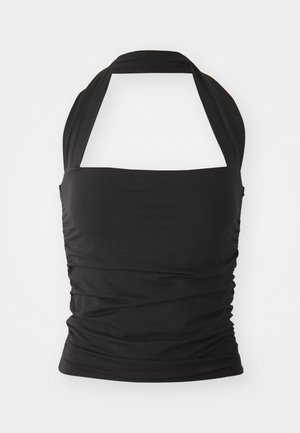 Czarny top na halter wykonany z elastycznego materiału. Posiada marszczone boki oraz solidny, gładki design z szerokim paskiem na szyję.